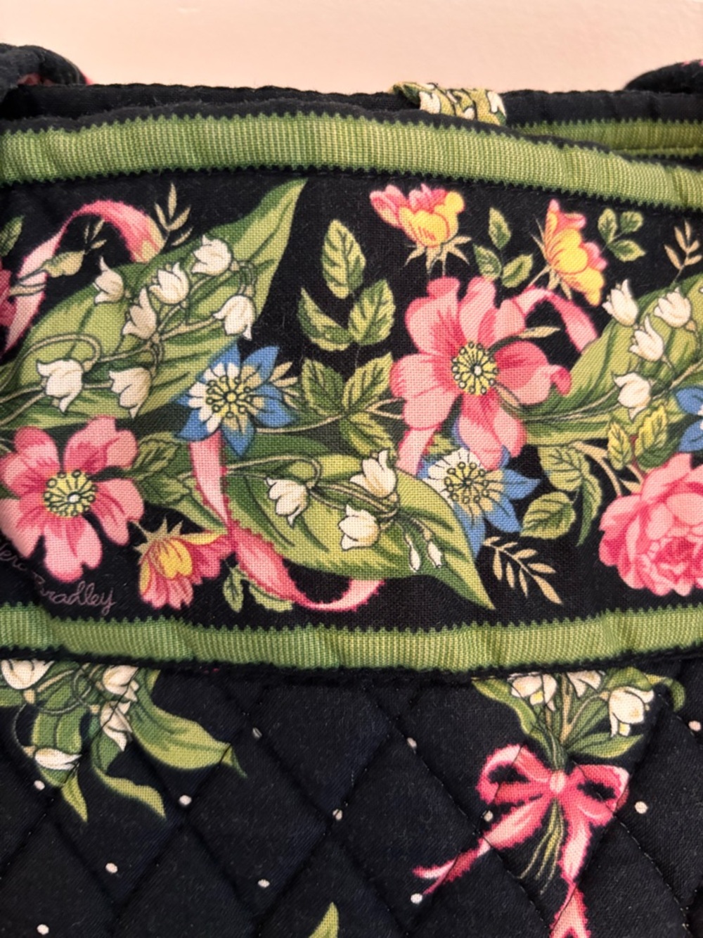 Vintage Vera Bradley large tote bag in the retired "New Hope" pattern - Picture 16 of 16
